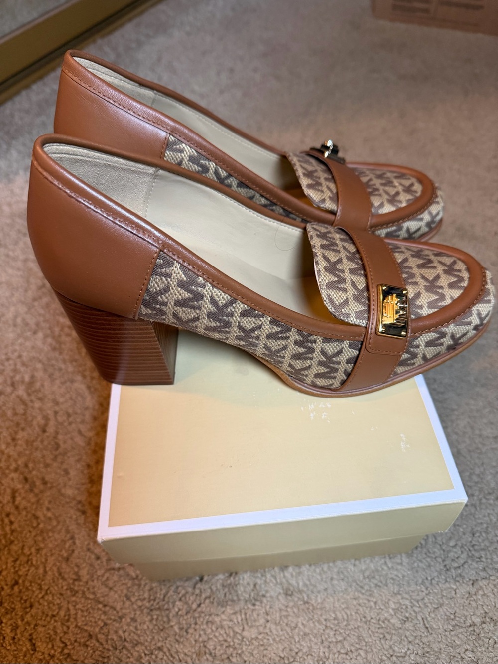 Michael Kors Women's Padma Jacquard Loafer Pumps Beige/khaki